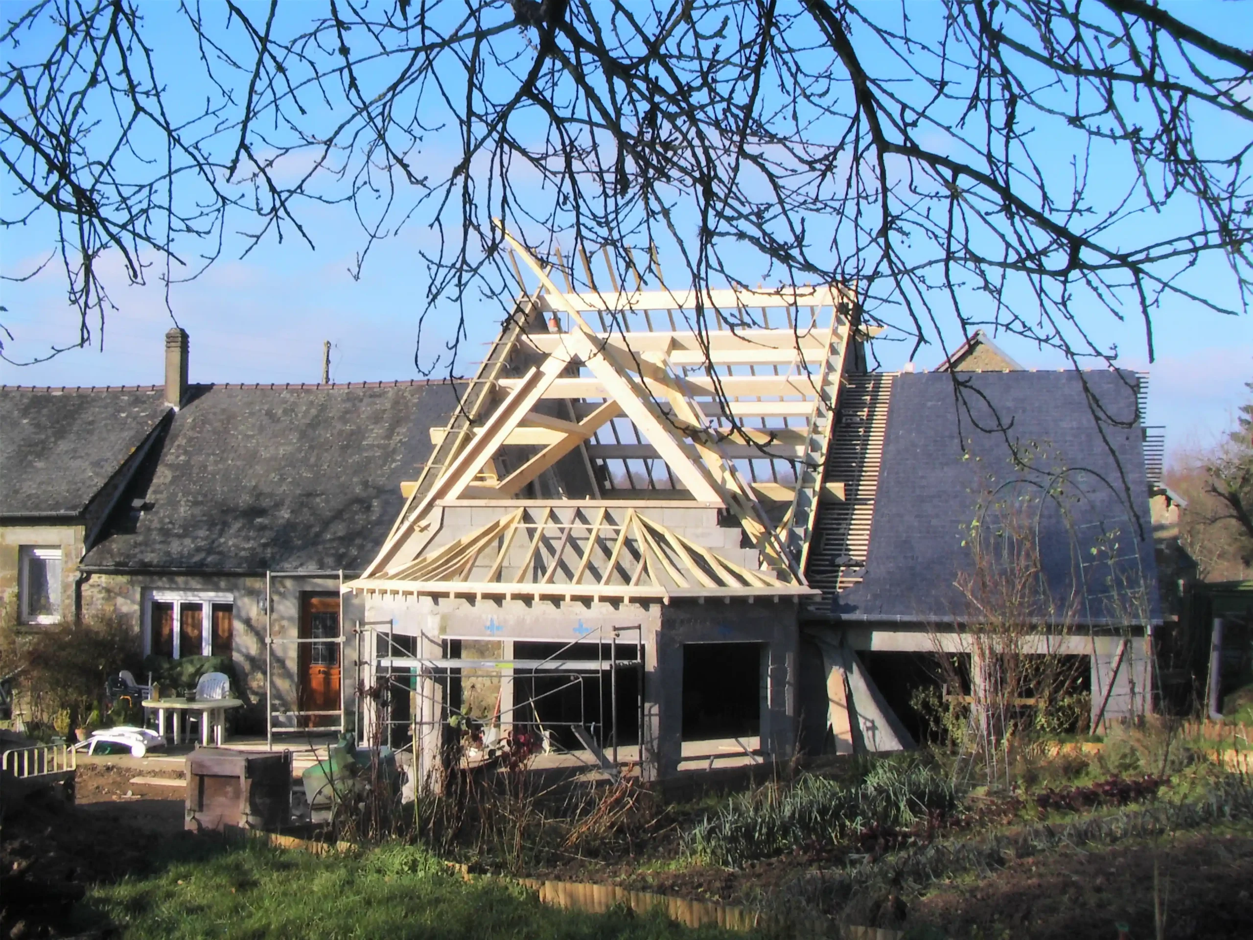 s-choisnet-pose-charpente-et-couverture-en-normandie